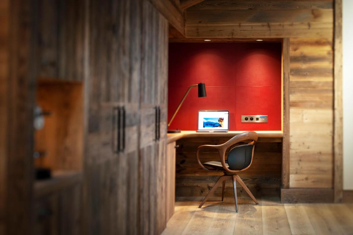 Télévision ou salle de divertissement dans l'établissement Armancette - The Leading Hotels of the World