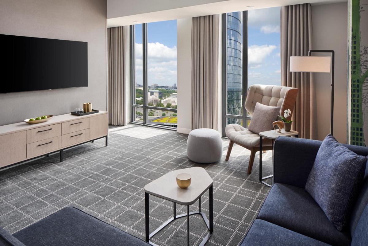 The Watermark Hotel - Housity