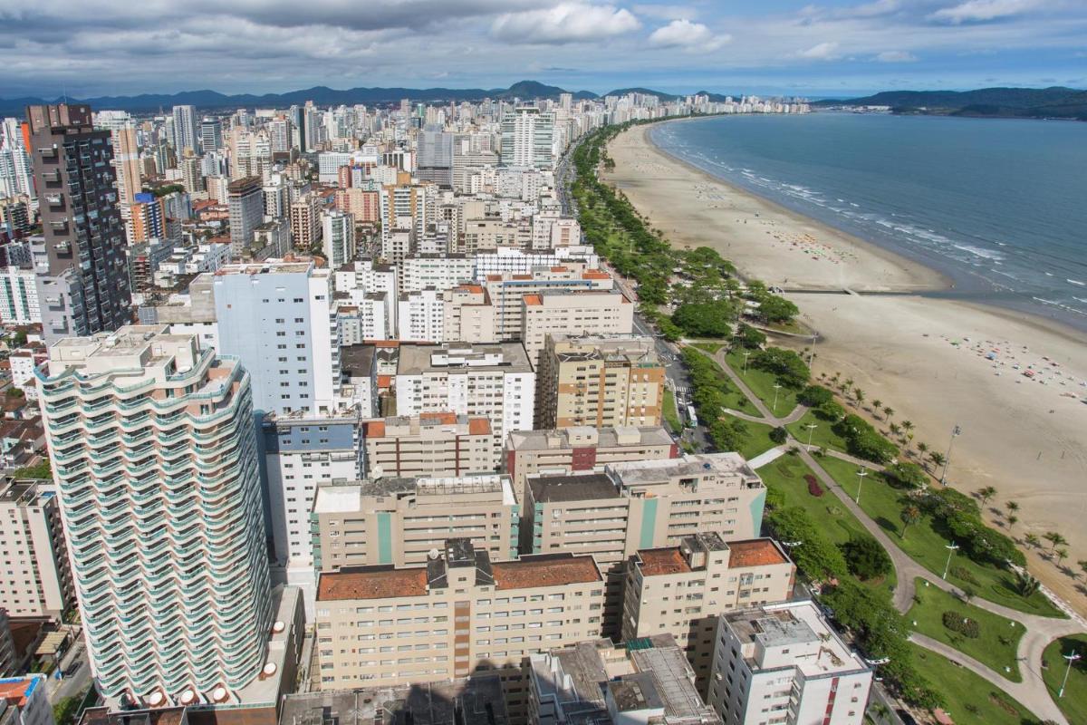 2 quartos- Estanconfor Vista Mar AC garagem sacada - Housity