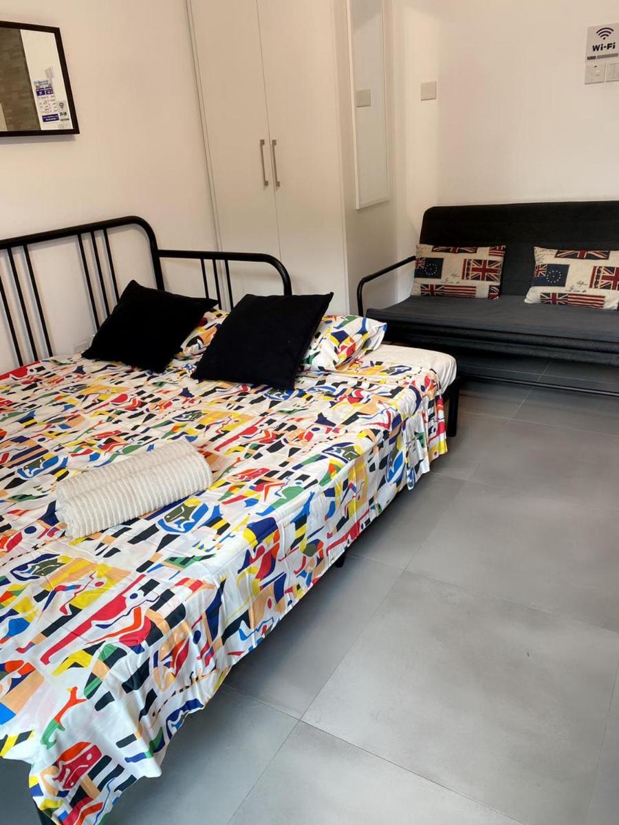 Next to the beach Mackenzie Studio - Housity