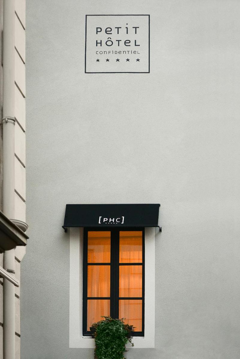 Certificat, récompense, panneau ou autre document affiché dans l'établissement Petit Hôtel Confidentiel