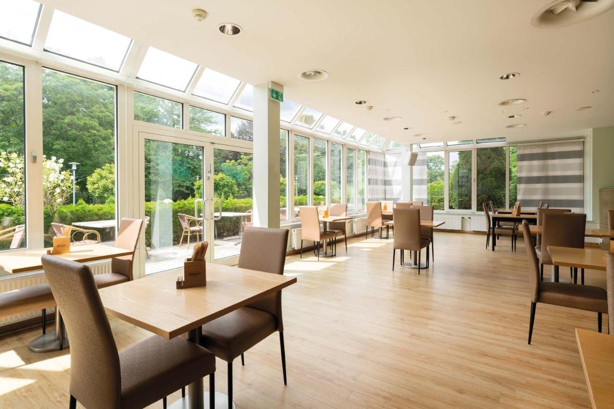 Seminaris Hotel Bad Honnef - Housity