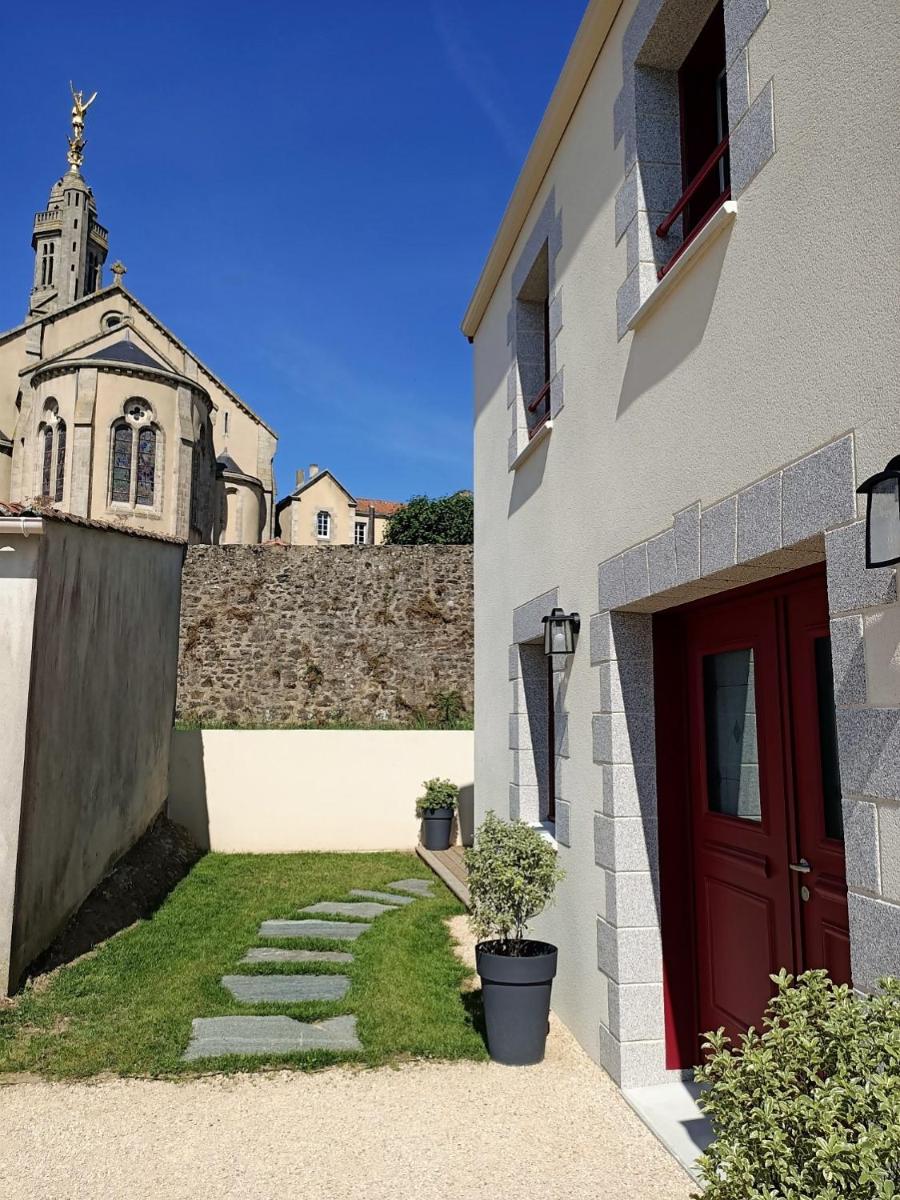 Gîte atypique plus haut de Vendée 10mn Puy duFou - Housity