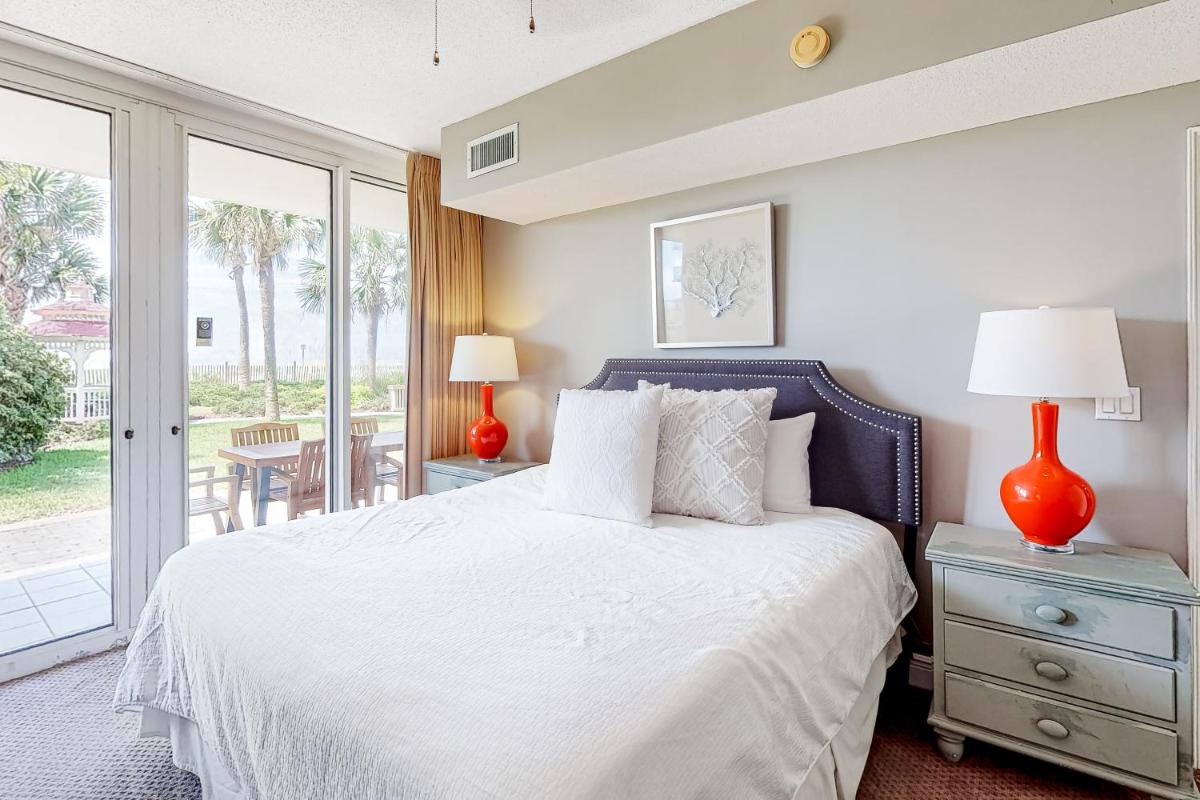 Water's Edge 118 - Housity