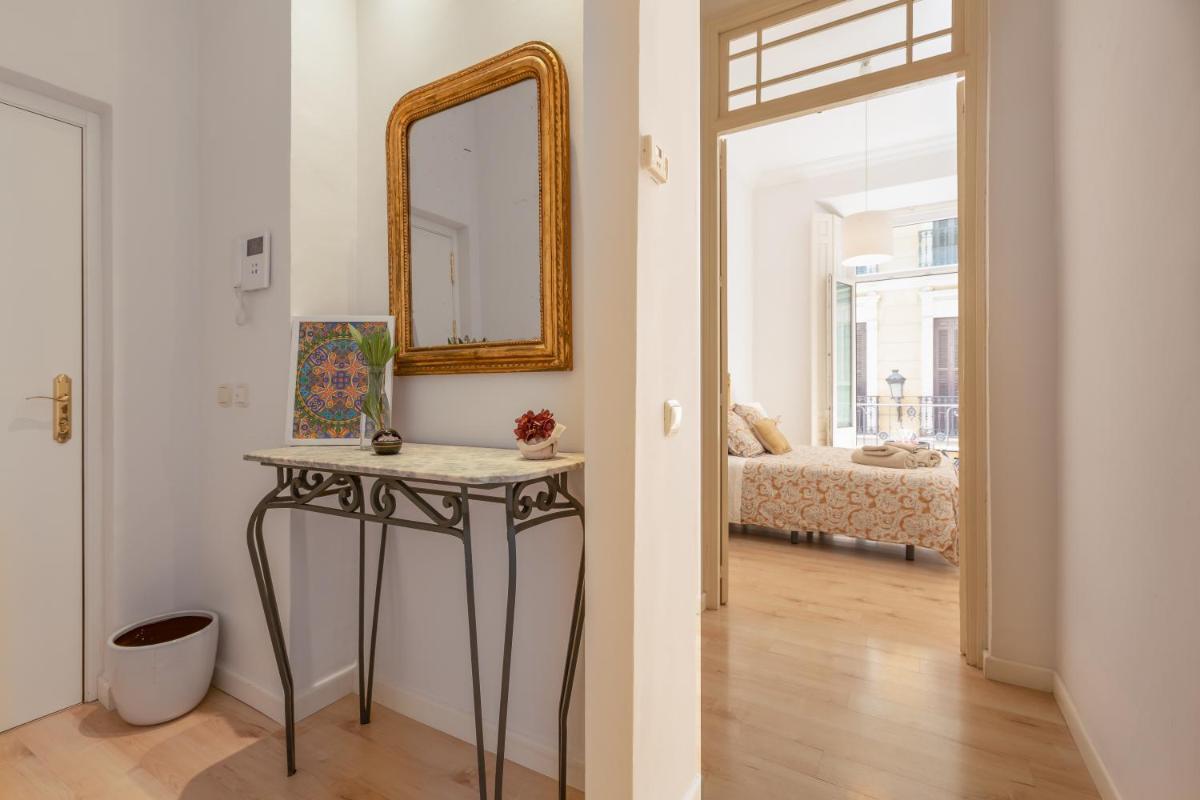 Apartamento Molina Lario Catedral - Housity