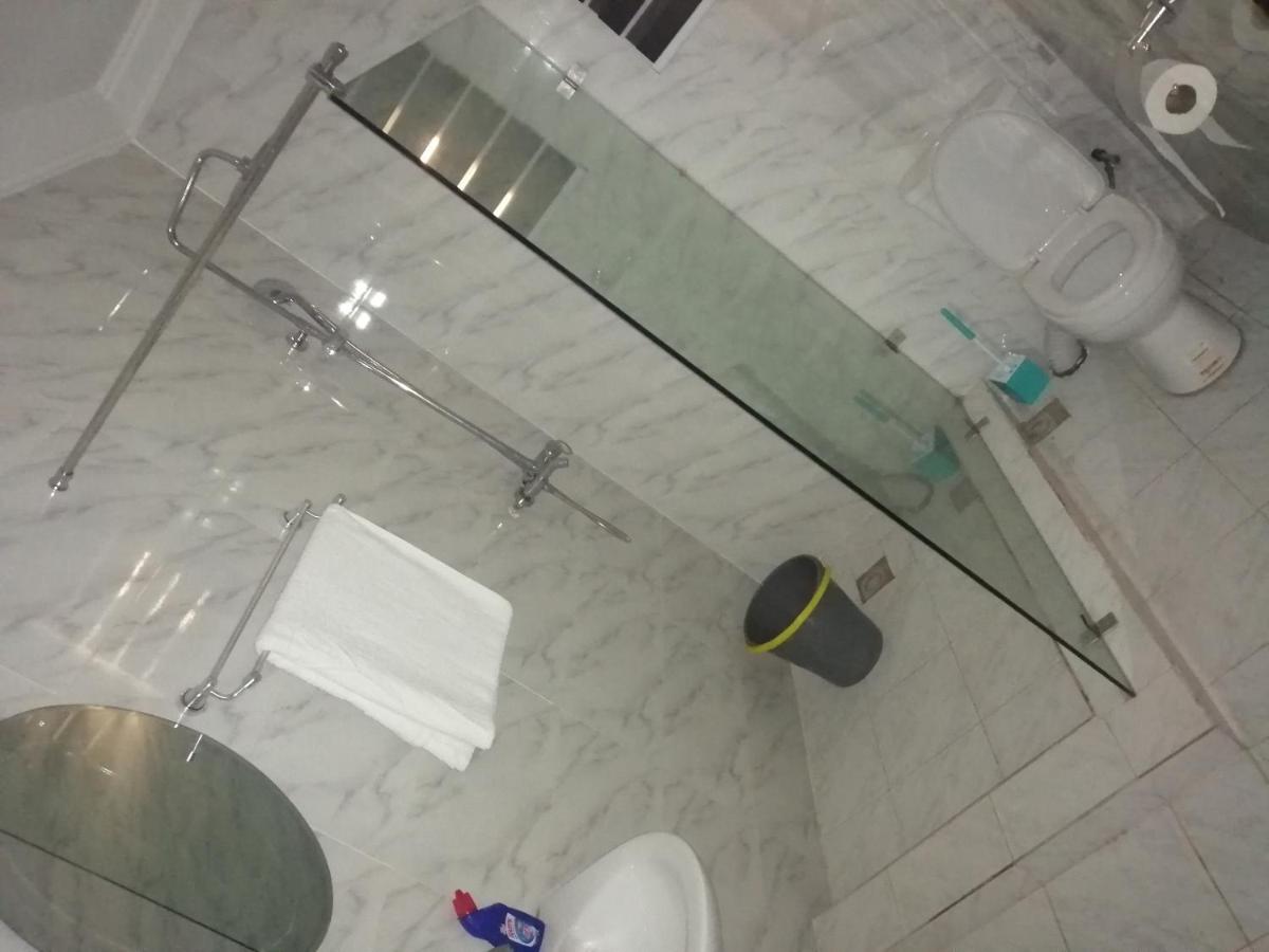 EDGE SERVICE APARTMENT - Housity