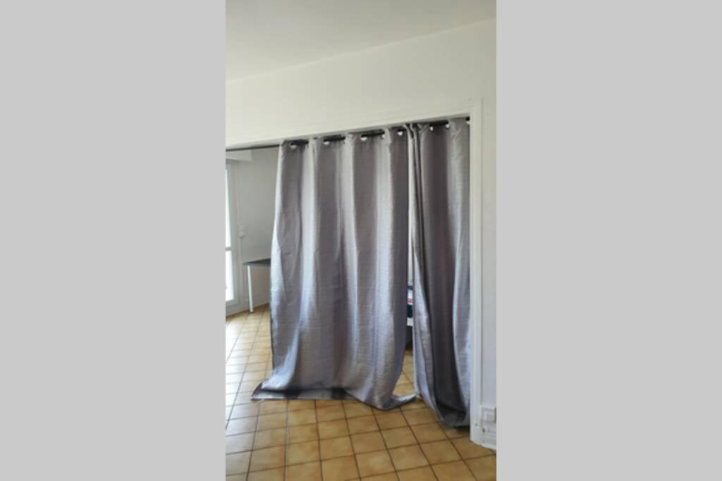 Near to Paris Evry courcouronne terrasse - Housity