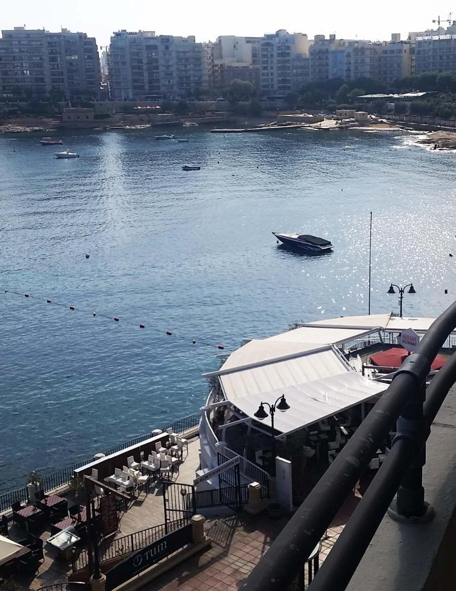 St Julians' Sea Front, Spectacular View, Apartment - Housity