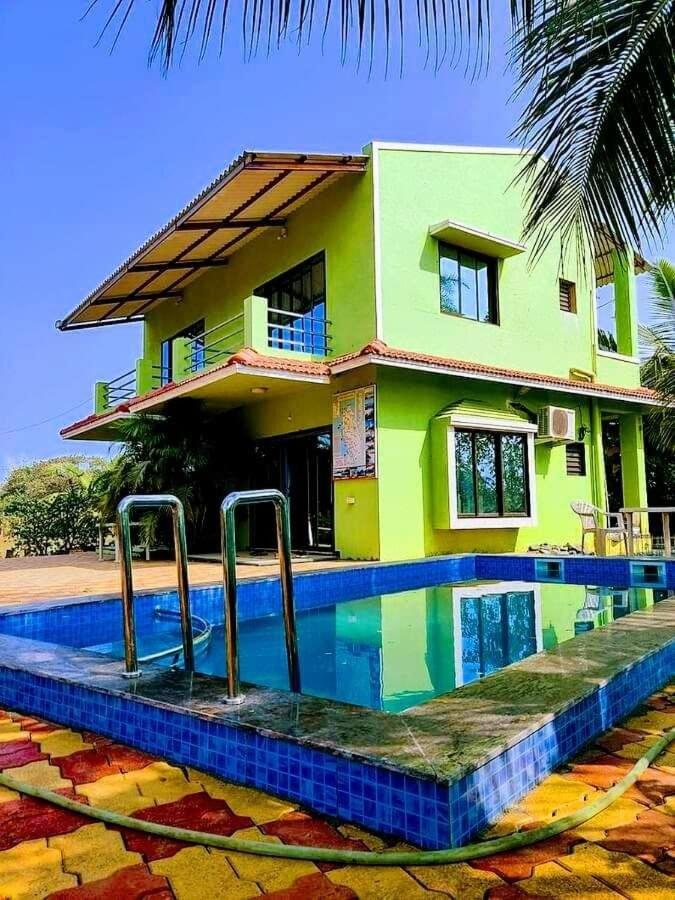 Suitetrails - SkyHigh Villa 3Bhk Alibaug
