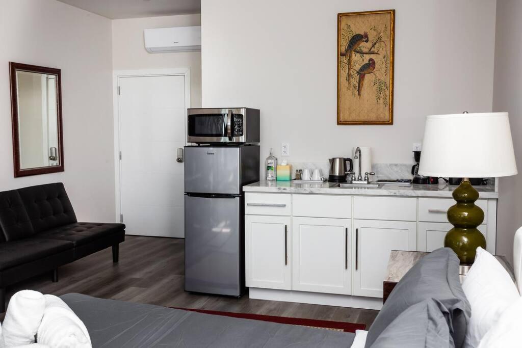 Centrally Located Cozy Studio Apartment in SD - Hizvo