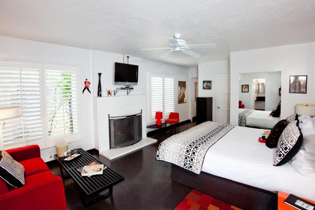 Palm Springs Rendezvous - Housity