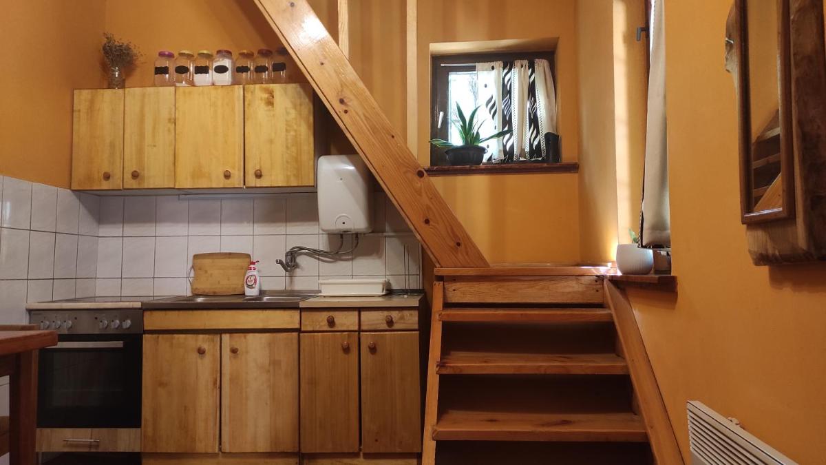 Wood House - Housity