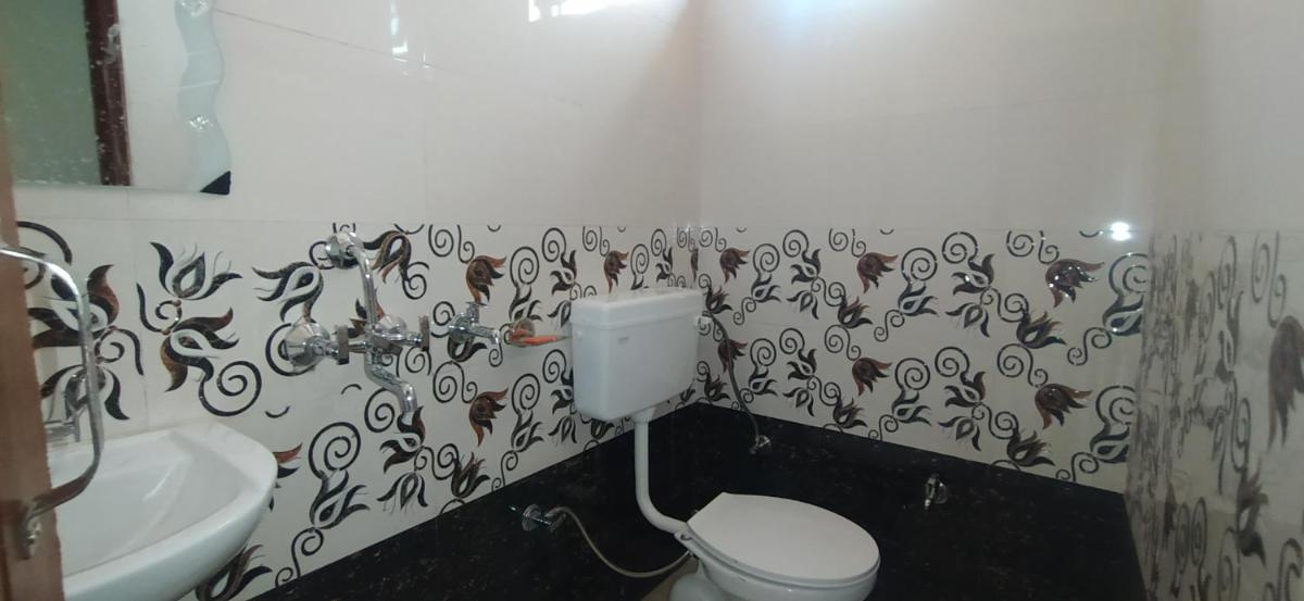 Hotel Comfort Inn Homestay - Housity