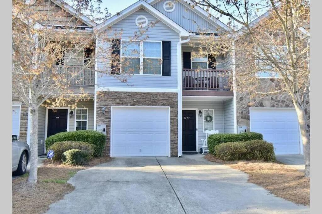 Charming townhouse ideally situated in Winder, GA - Housity