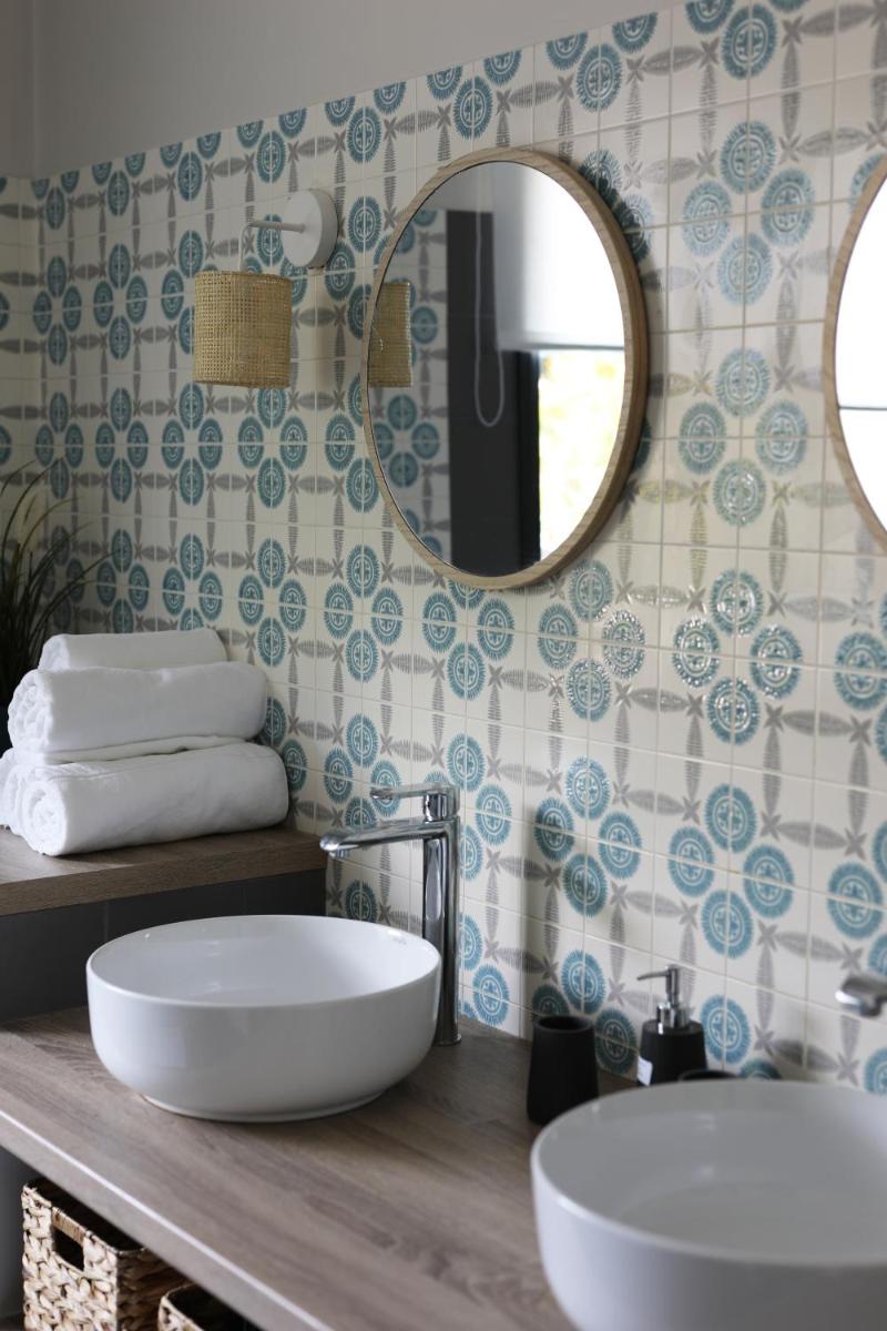 EDEN Locquirec - Piscine & Spa Chambre d hôtes - Housity