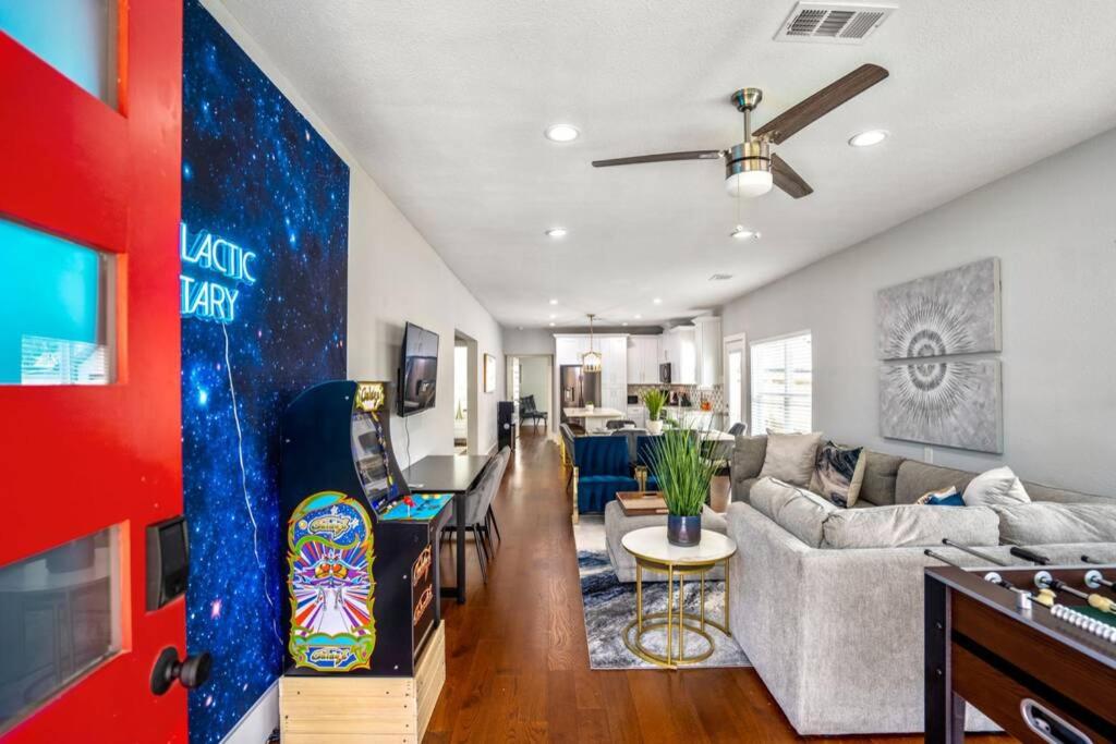 Intergalactic Abode at East Downtown - Housity