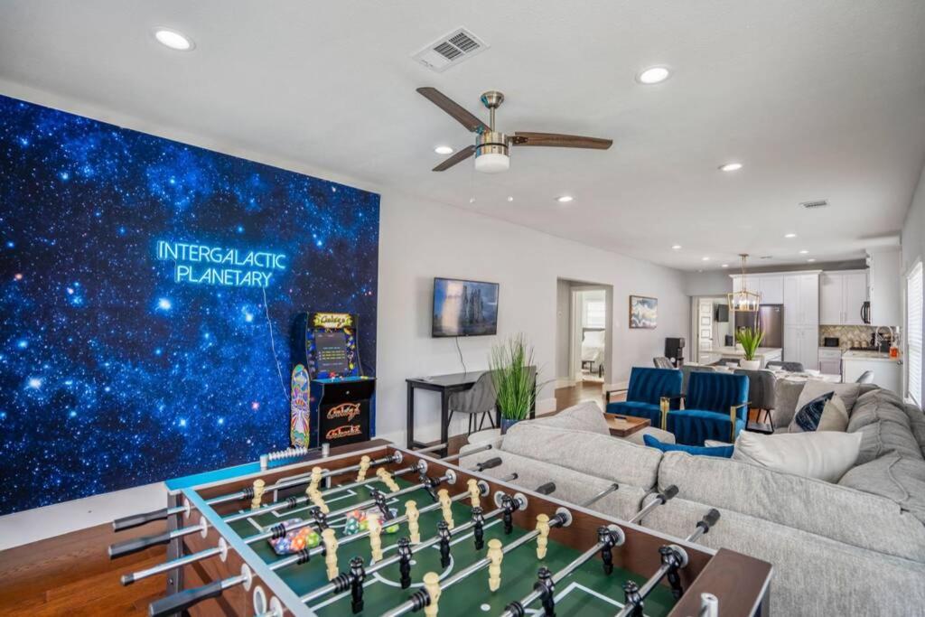 Intergalactic Abode at East Downtown - Housity