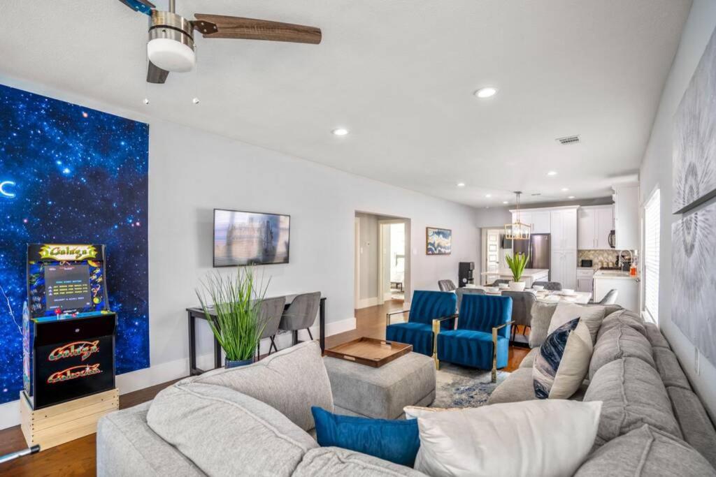 Intergalactic Abode at East Downtown - Housity