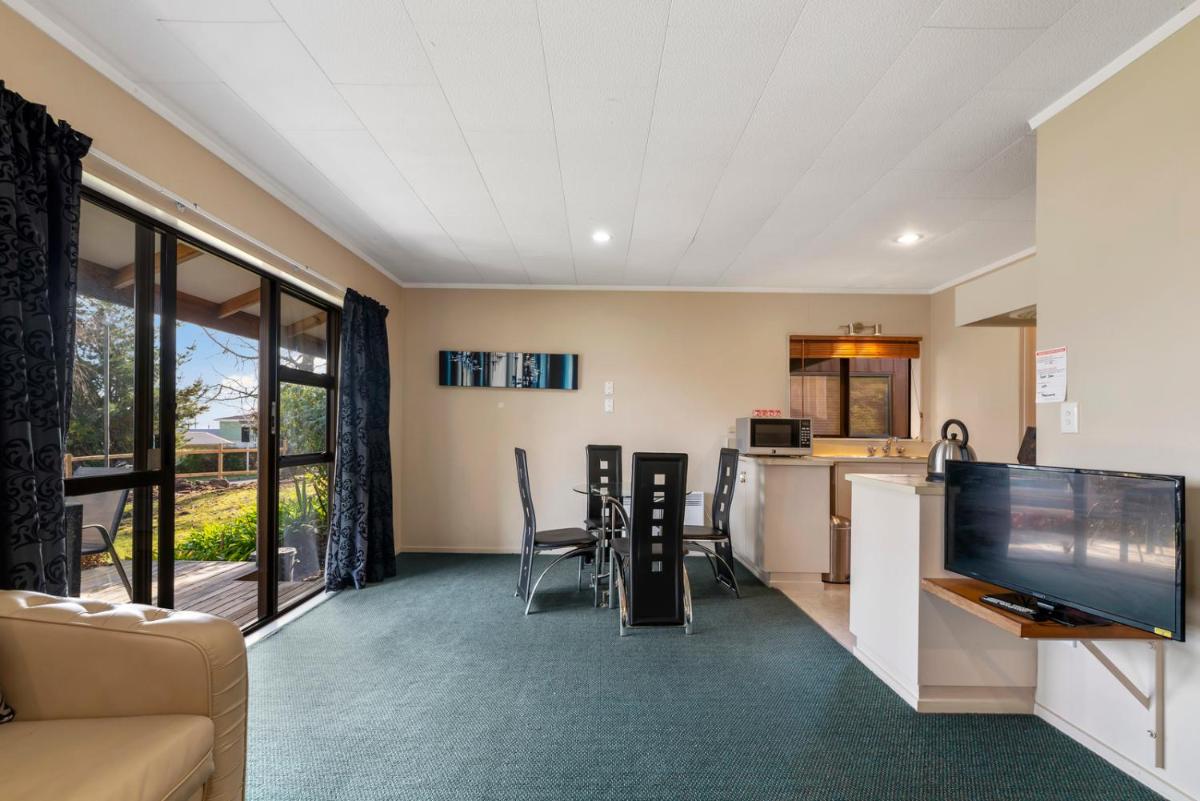 Motuoapa Studio - Motuoapa Holiday Unit - Housity
