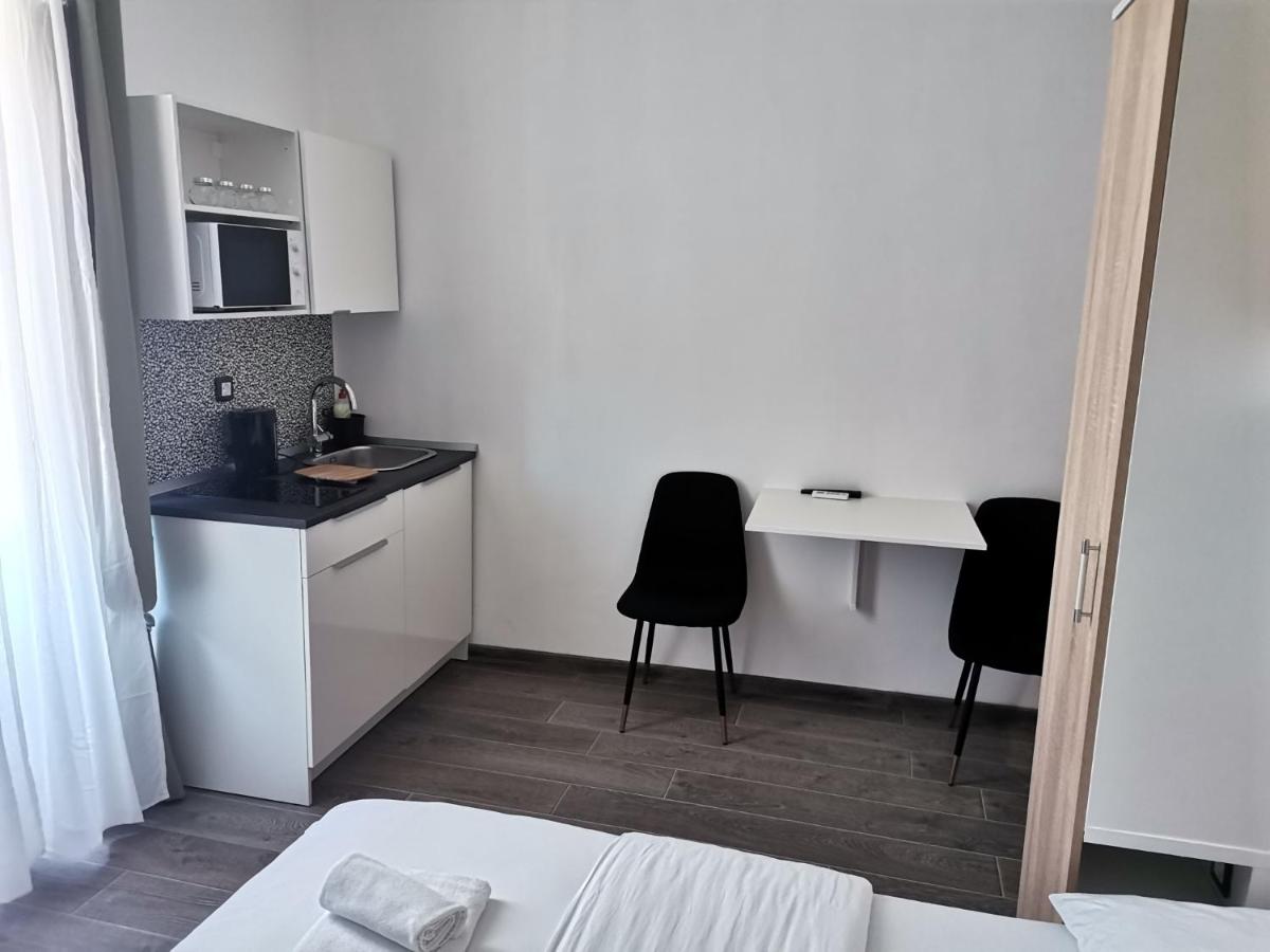 Elin's rooms in center - Housity