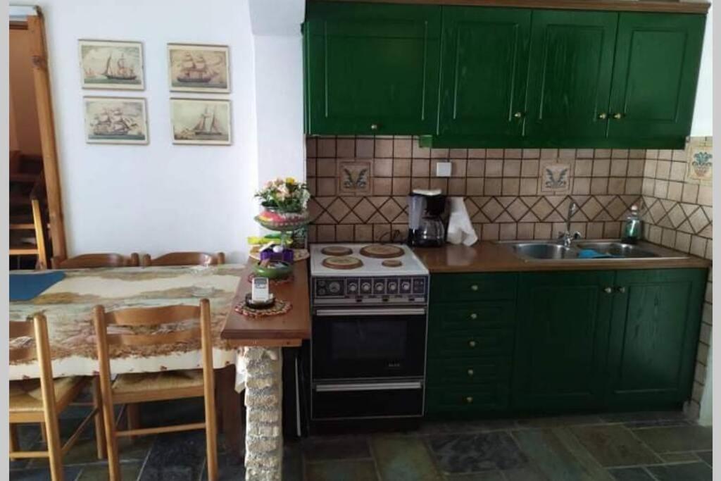 Cosy maisonette close to Poros,Epidauros,Nafplio - Housity