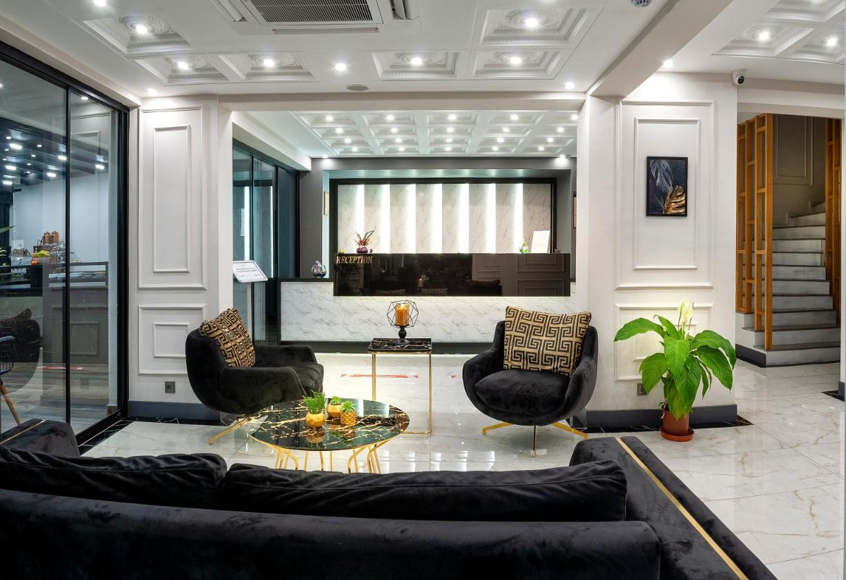 THE NOVA HOTEL - Housity