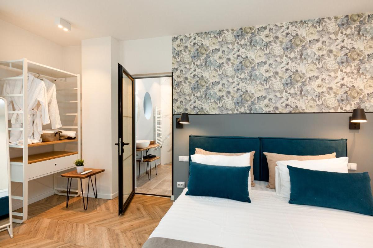 Metropole Apartments Royal Residence - Hizvo