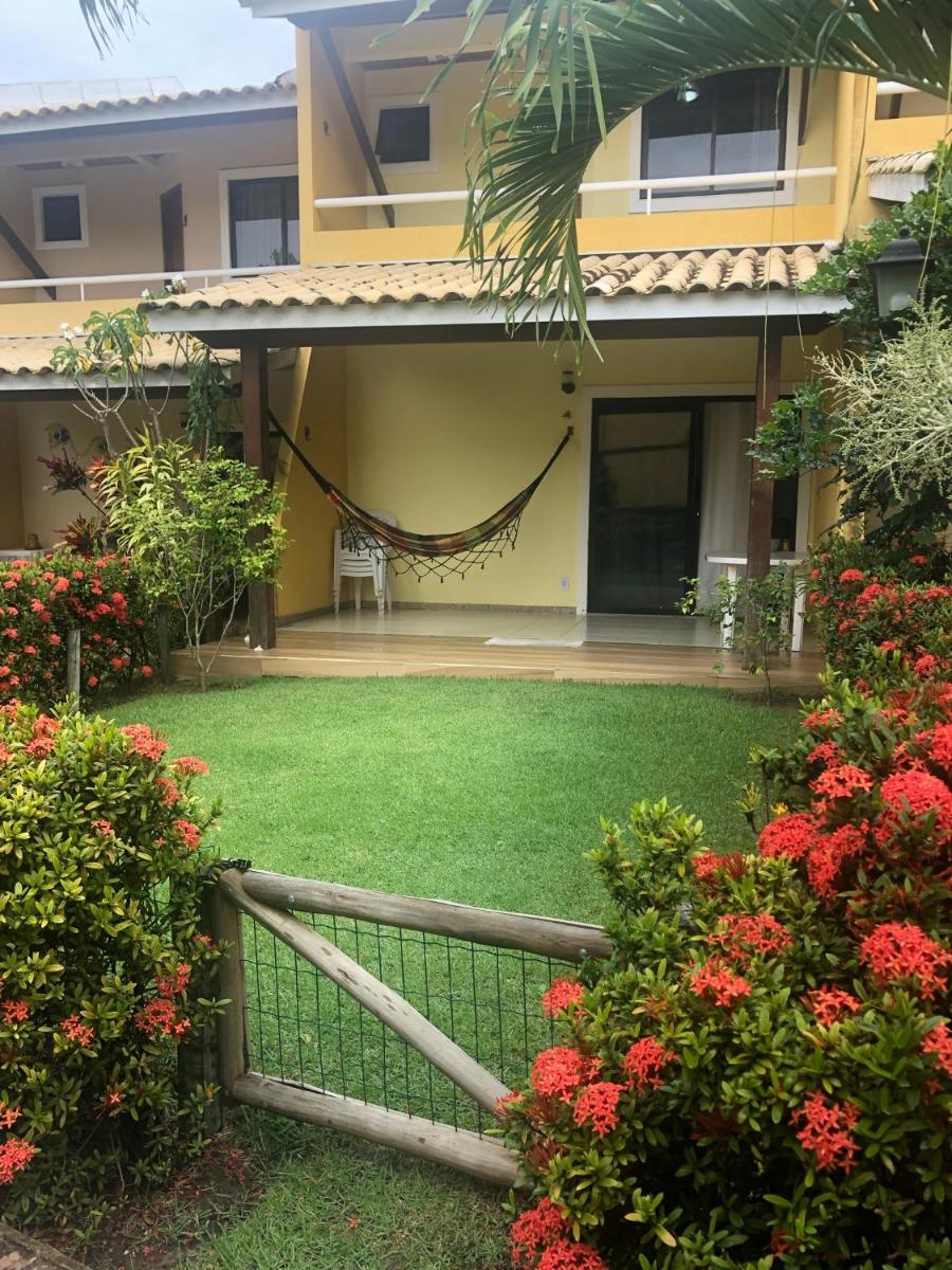 Guarajuba - BA - Confortável casa com 3 quartos, 2 suites - Housity