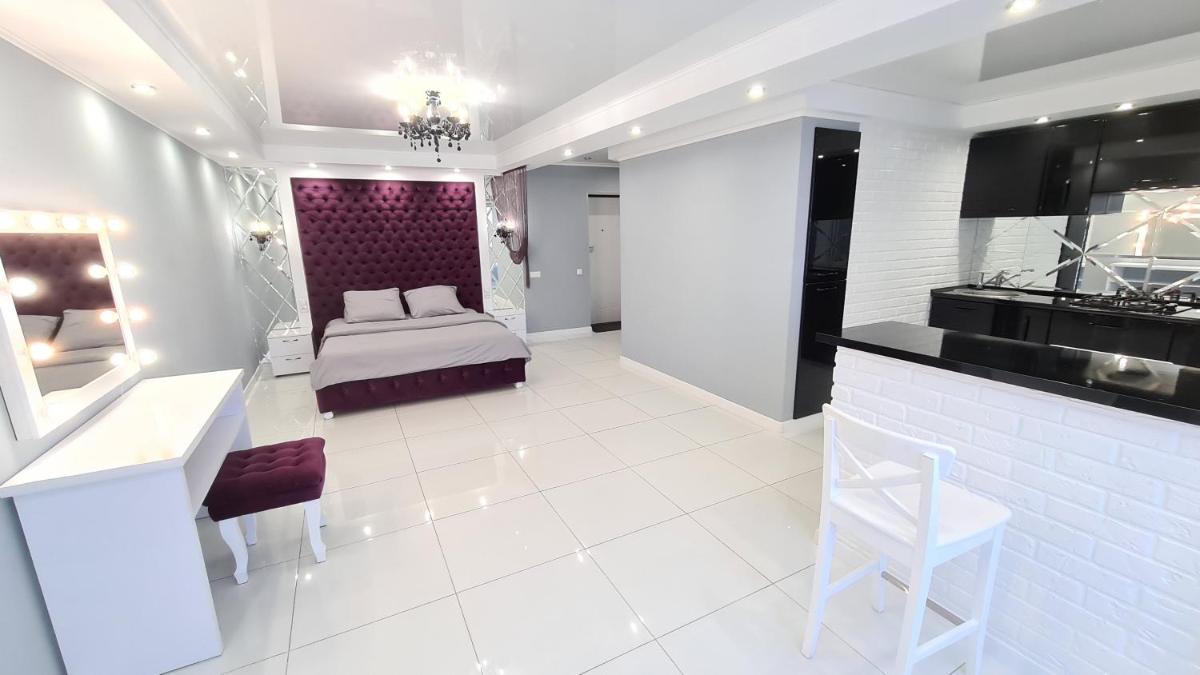 Apartaments on prospekt Mira 35 (the 95th kvartal, Ploshcha Horkoho) - Housity
