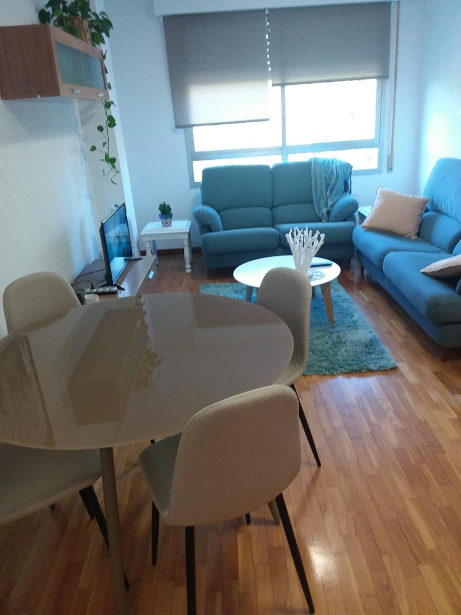 Apartamento Poniente con dos baños muy céntrico 6 personas - Housity