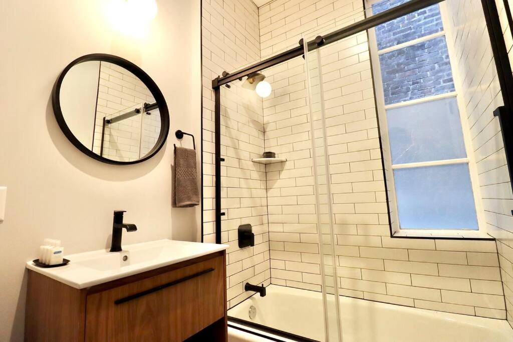 The Duke Suite at Prince Street Inn - Housity