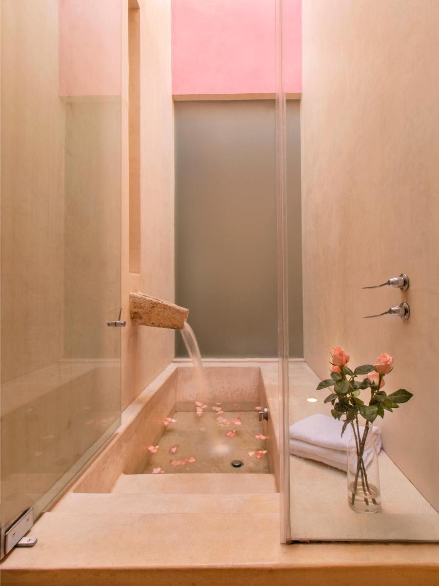 Rosas & Xocolate Boutique Hotel and Spa Merida, a Member of Design Hotels - Housity