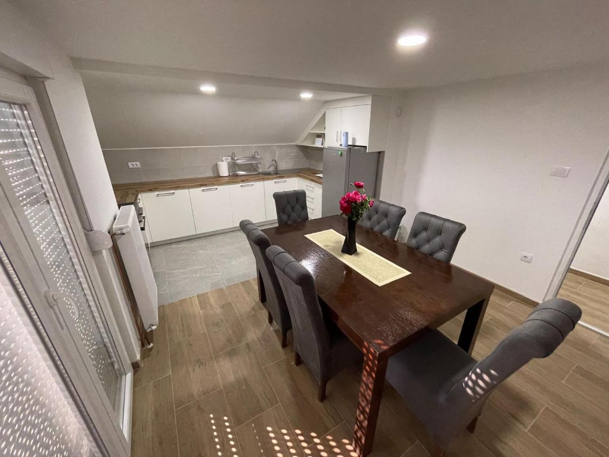 Apartman Ambijent - Housity