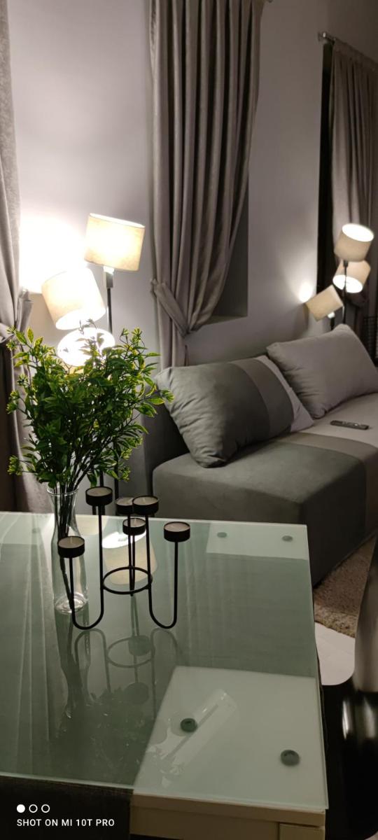 Inbox Apartments - Housity