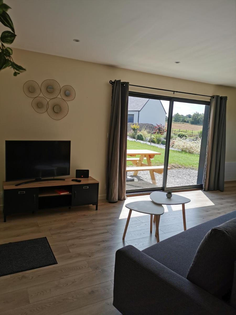 Maison-Gîte "au bord de l'oust "avec jacuzzi - Housity