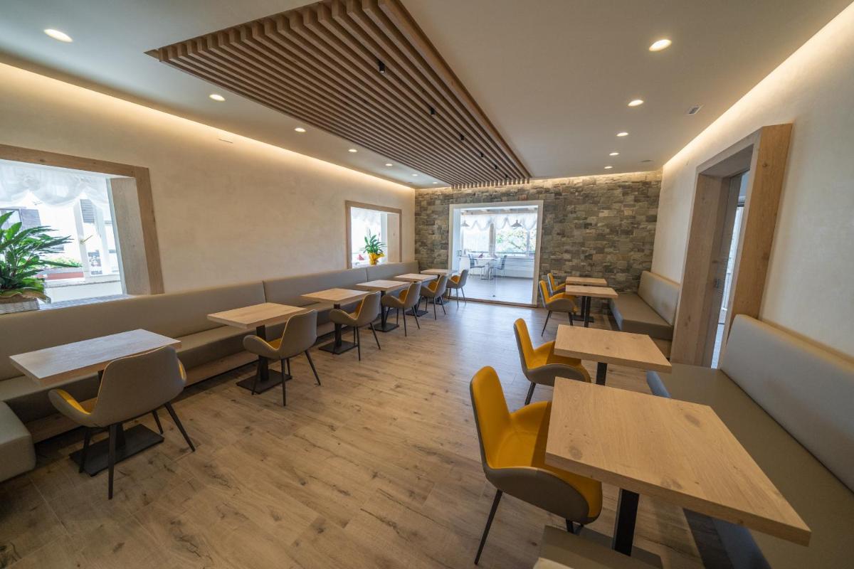 Hotel Tre Pini - Housity