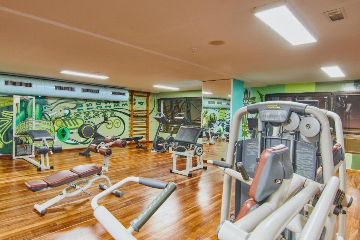 Gimnasio o instalaciones de fitness de Gloria Palace Amadores Thalasso & Hotel