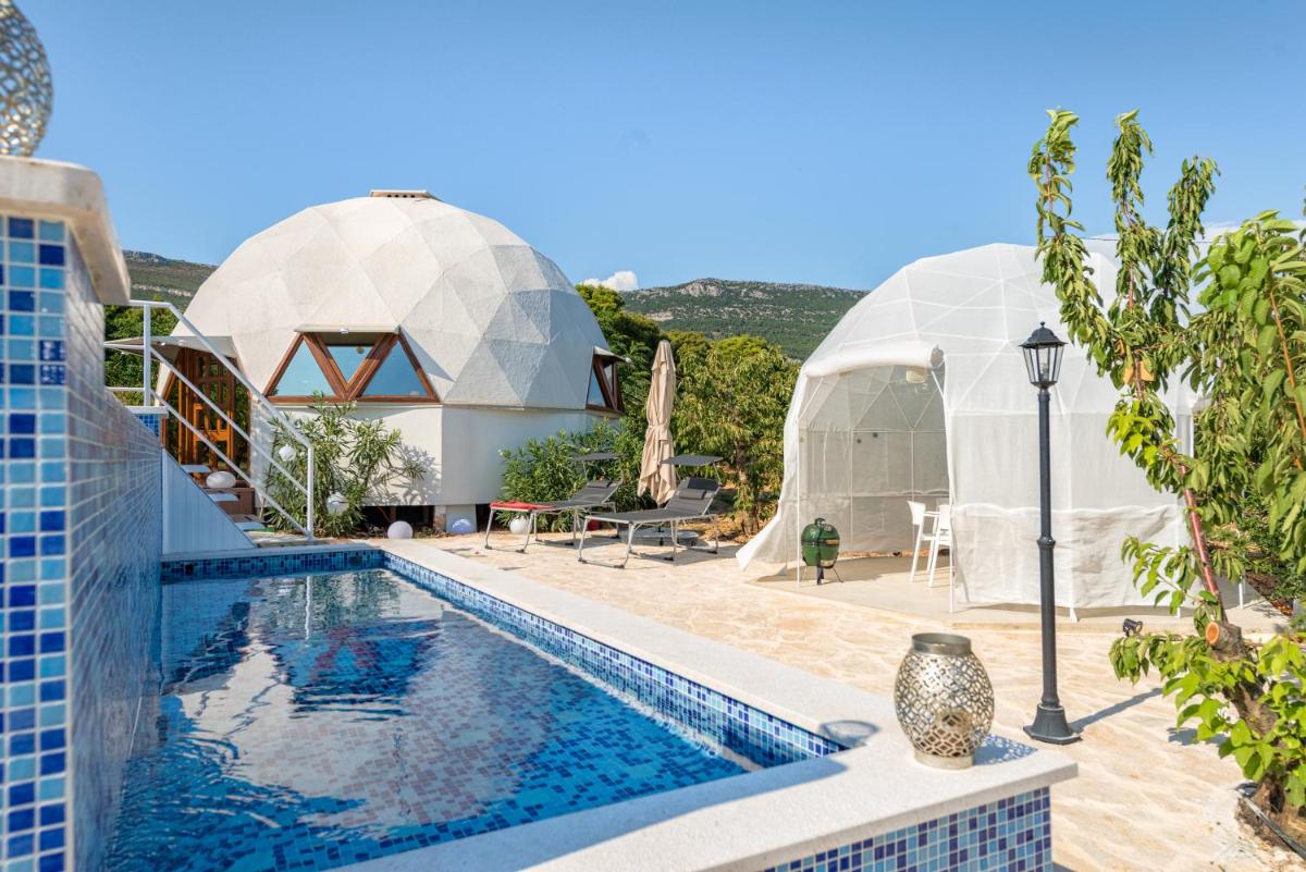 Planetarium - Housity