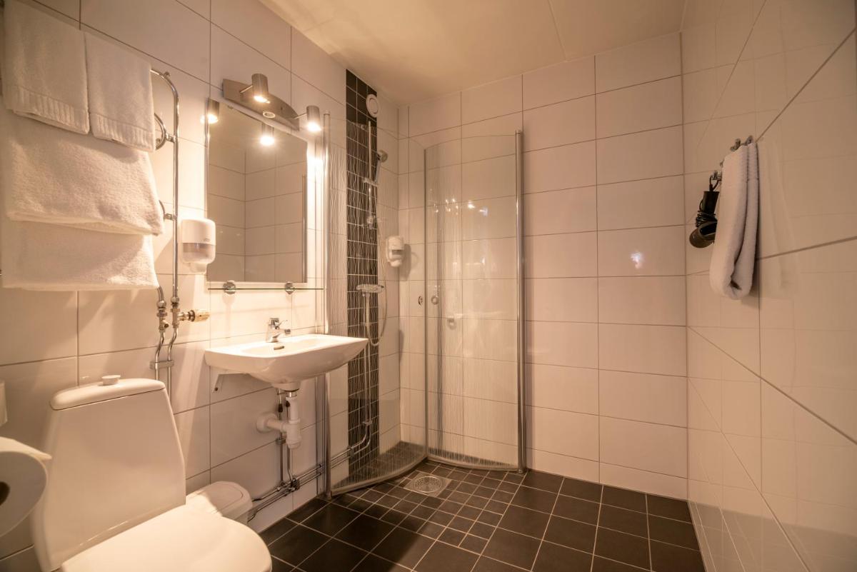 Simloc Hotel Drottninggatan - Housity