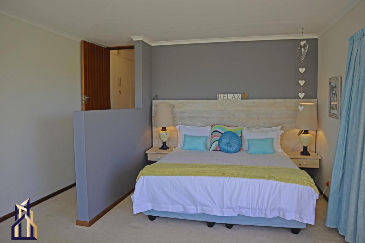 Navesink Drive - Housity