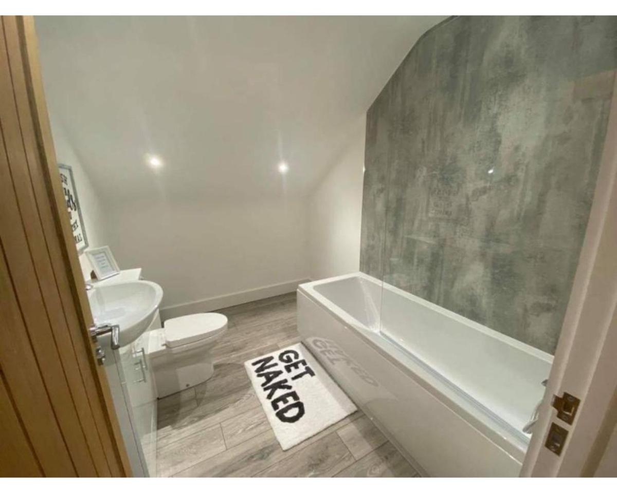 Crows Nest - Housity