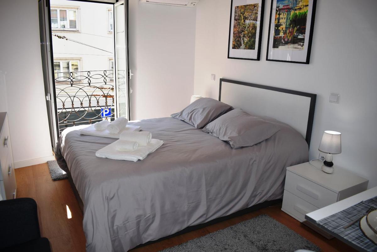 Studio Station 2 - Housity
