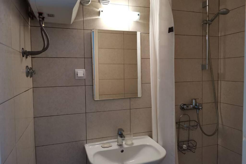 Primošten Seaview Studio - Housity
