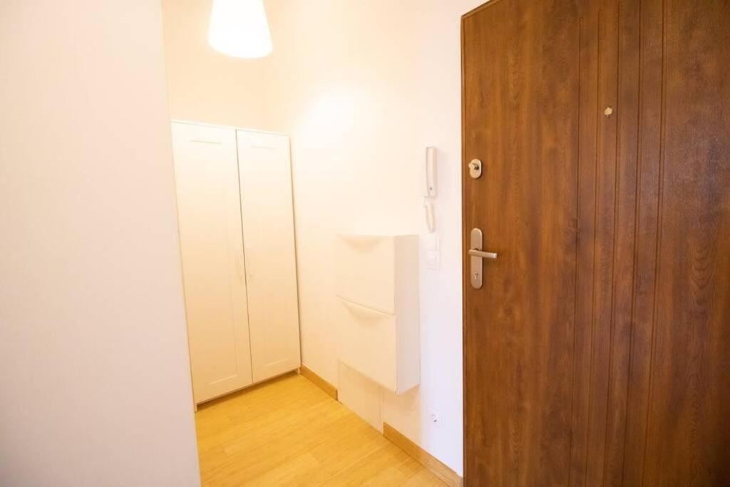 Studio-Apartment between Schoenbrunn & the City Center (30) - Housity