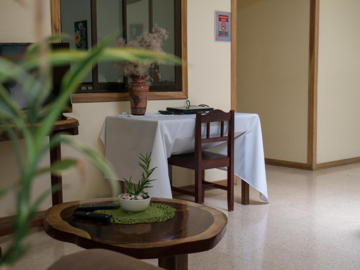 Monte Los Lirios Lodge - Housity