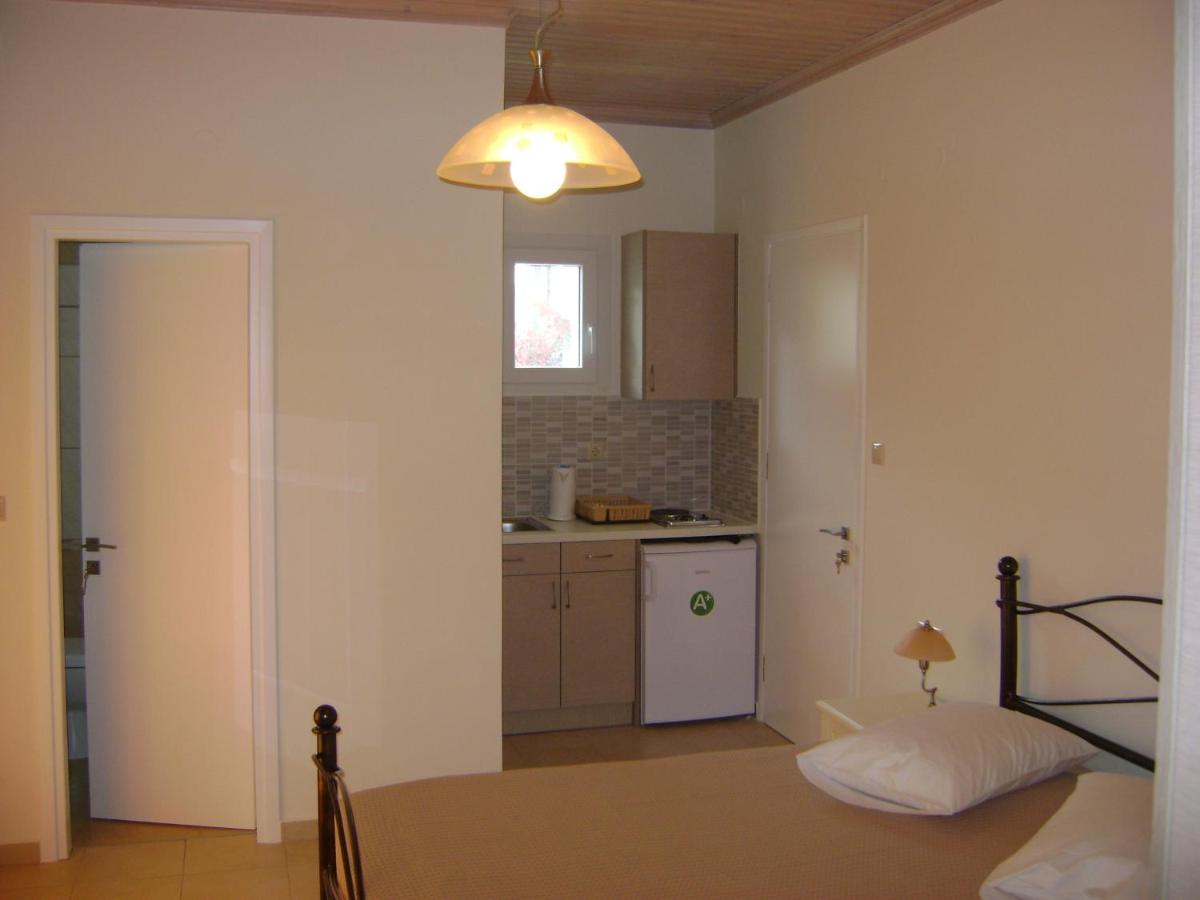 Vasso's Studios - Housity