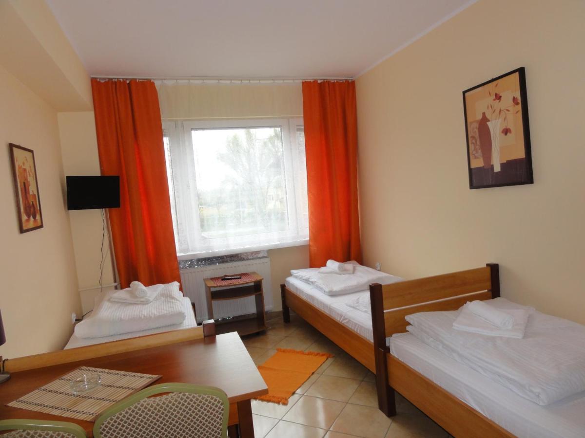 Hotel Elda 2 - Housity