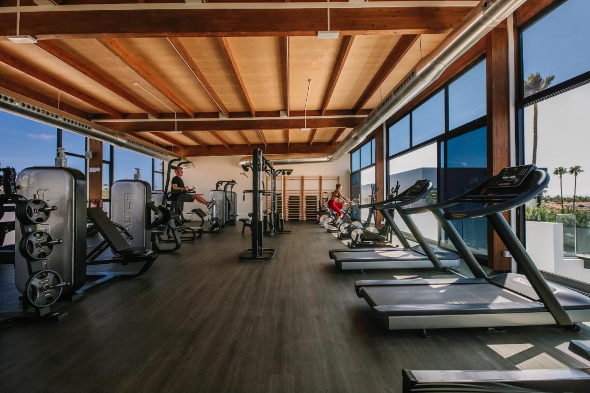 Gimnasio o instalaciones de fitness de Club Maspalomas Suites & Spa - Adults Only