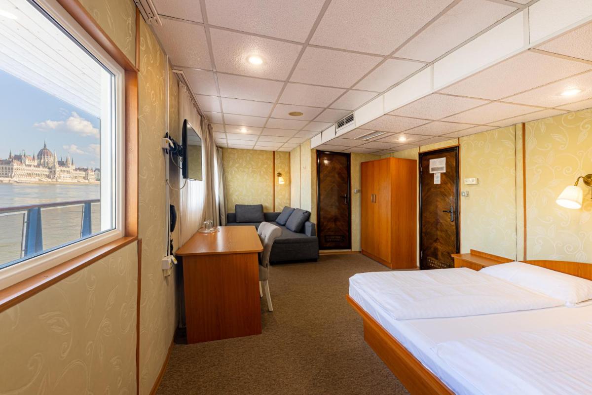 Grand Jules - Boat Hotel - Housity