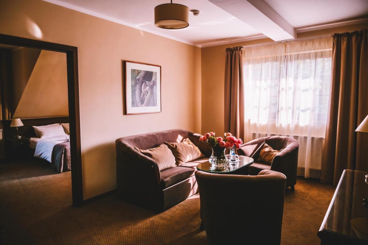 ForRest Hotel & Restaurant - Housity